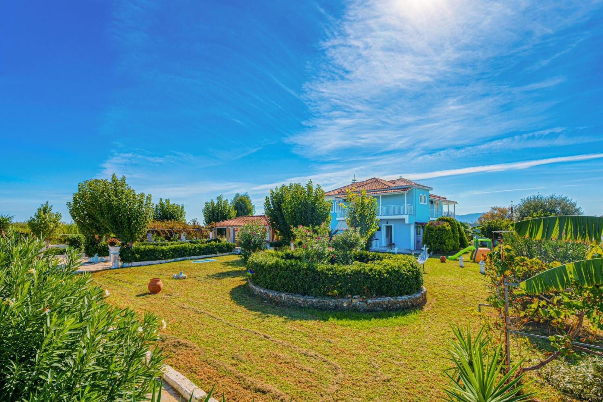 Stathis Beachfront Luxury Rooms Kalamákion 외부 사진