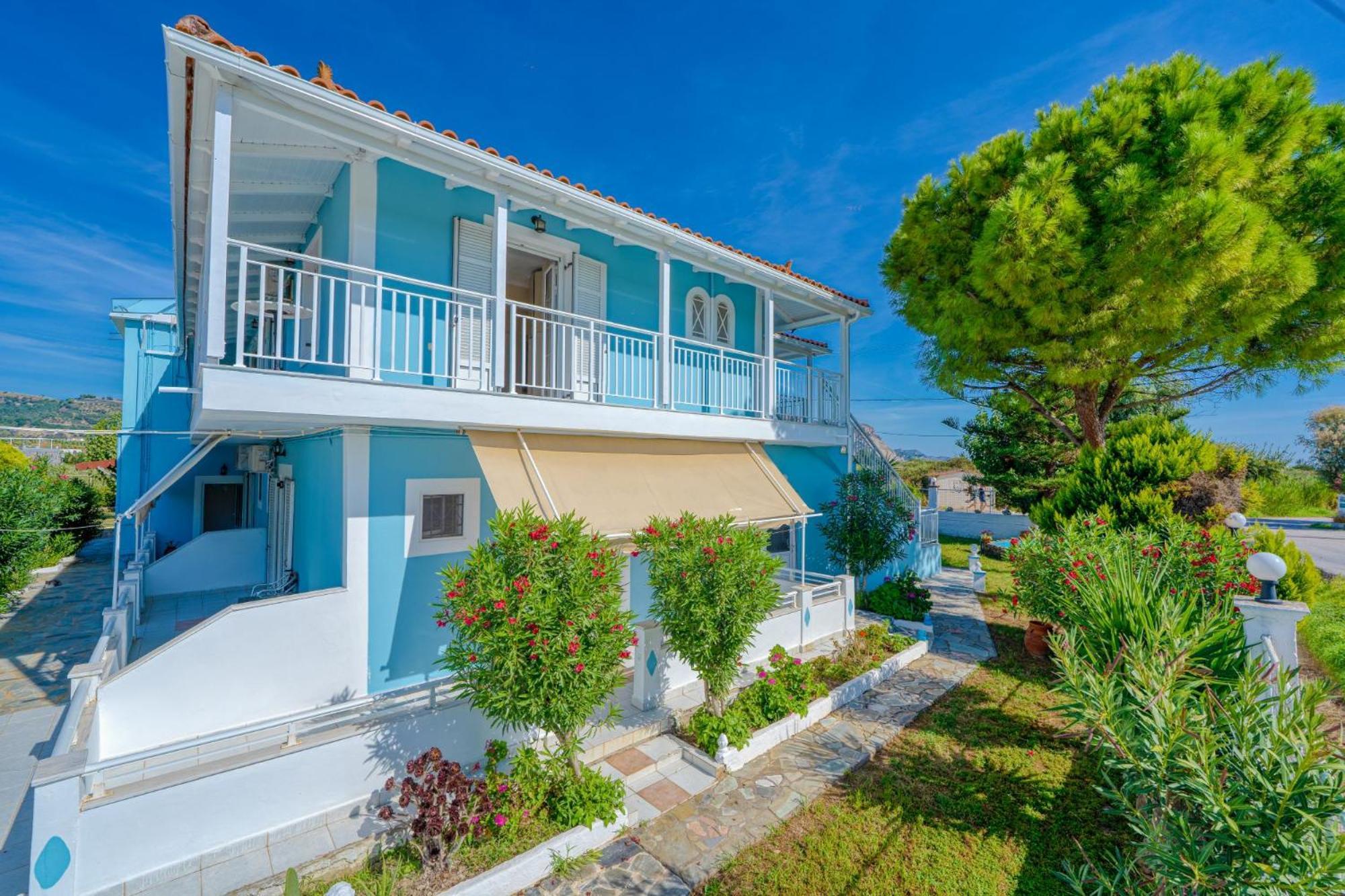 Stathis Beachfront Luxury Rooms Kalamákion 외부 사진