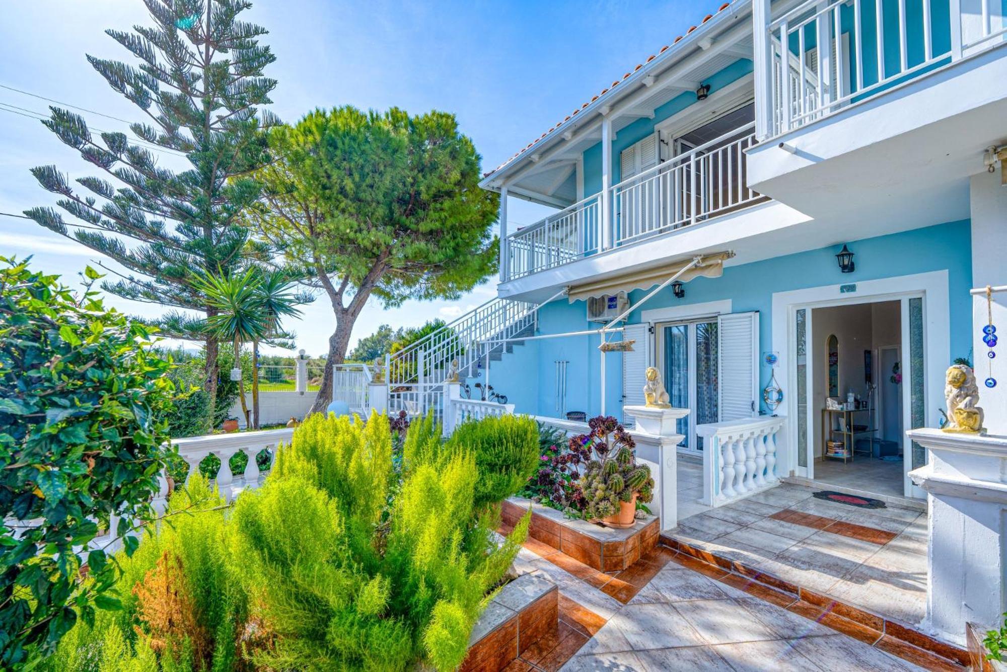 Stathis Beachfront Luxury Rooms Kalamákion 외부 사진